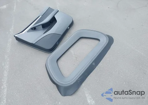 2024 Tesla Model Y Performance Dual Motor All-Wheel Drive z USA, uszkodzony, nr VIN 7SAYGDEF0RF037408